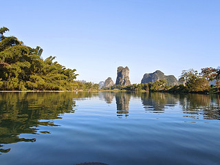 阳朔遇龙河漂流