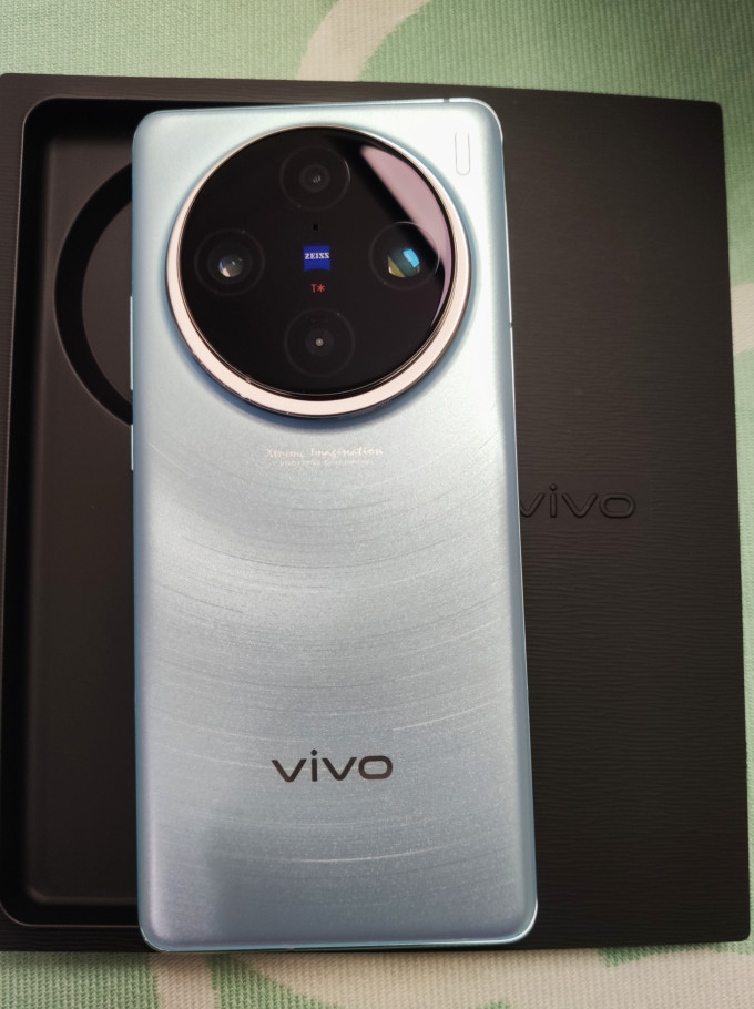vivo安卓手机怎么样 蓝厂与天玑,越来越有绩-x100pro星际蓝开箱_什么