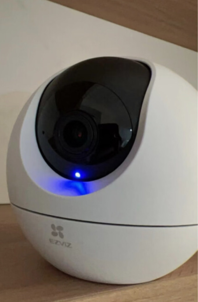 萤石c6c 2k 云台摄像头;保护家园,夜晚也能清晰可见!