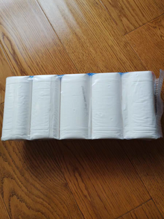 维达卷纸是一款实惠的卫生纸，适合家用厕所纸巾。