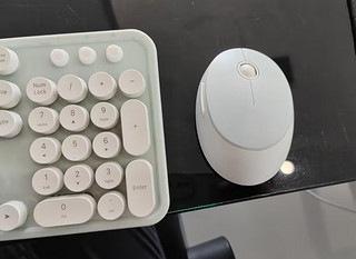 入手这款复古高颜值键盘鼠标，让你的日常办公更加优雅