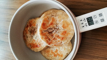 1.7元一个：皇家小虎牛肉馅饼，实惠又好吃【它跟市面竞品PK如何？】