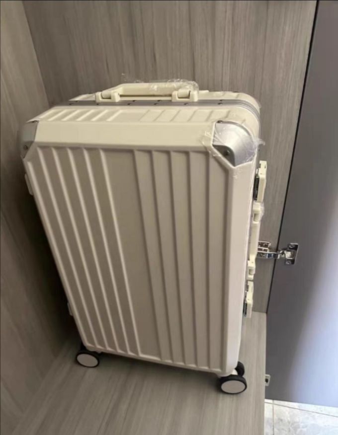 米曼尼旅行箱包