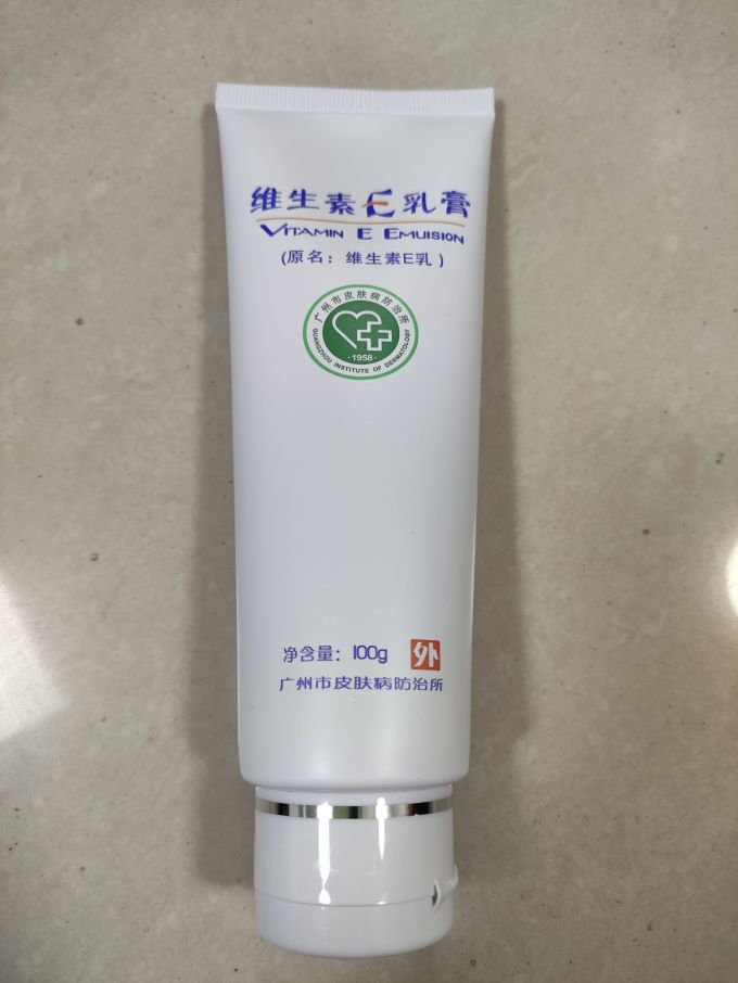 每年冬天我都会买一瓶这个维生素e软膏