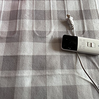 京东京造的恒温双控电热毯，用着蛮好的