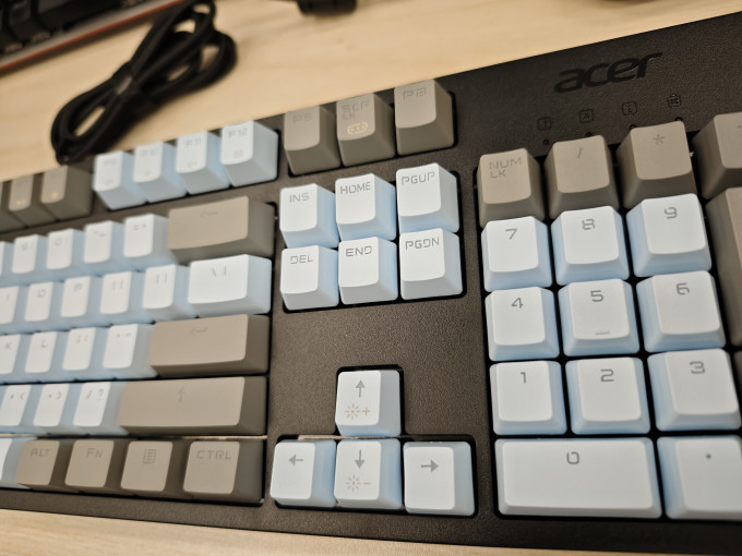 21年的老键盘买电脑送的