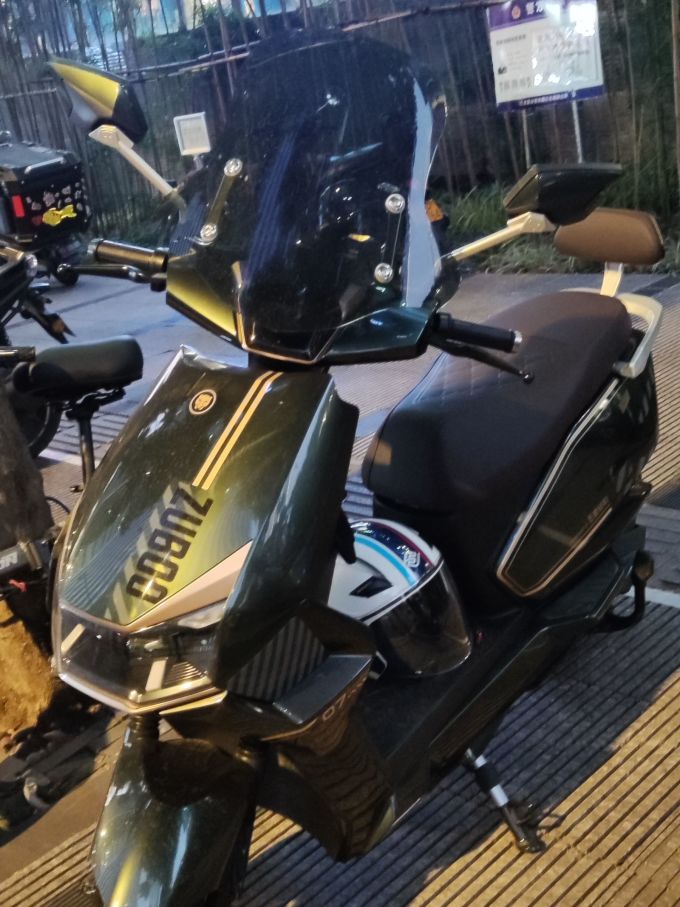 五星钻豹摩托车整车