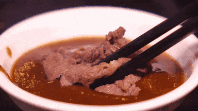 沙茶酱是潮汕牛肉火锅的最佳伴侣 ©图源网络