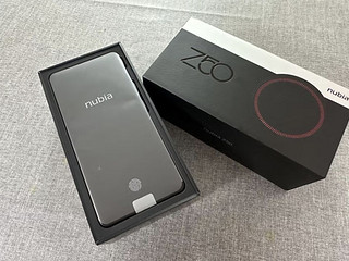 nubia 努比亚Z50S Pro 16GB+1T黑咖 第二代骁龙8领先版 35mm高定大底主摄 5100mAh 1.5K直屏 