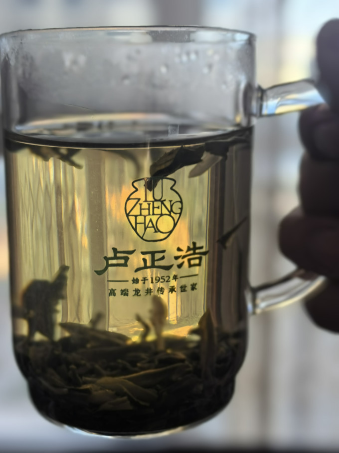 卢正浩玻璃杯