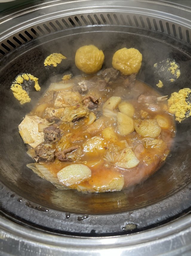 东北硬菜，铁锅炖大鹅！