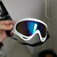 我的滑雪装备，炫酷护目镜