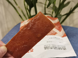 百草味香烤猪肉铺，一片优秀肉脯的自我修养！