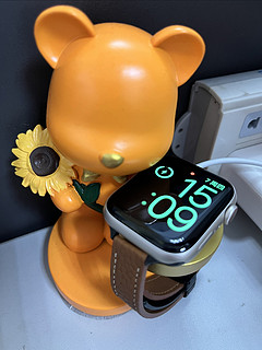 苹果手表充电支架，真的太香了！