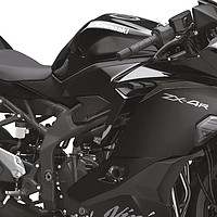 摩托资讯 篇二十九：骑上 2024 Kawasaki Ninja ZX-4R，成为最酷的焦点