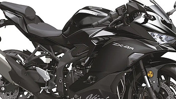 摩托资讯 篇二十九：骑上 2024 Kawasaki Ninja ZX-4R，成为最酷的焦点