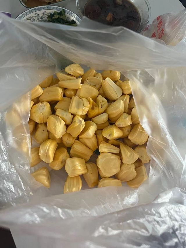 27一个菠萝蜜，自由