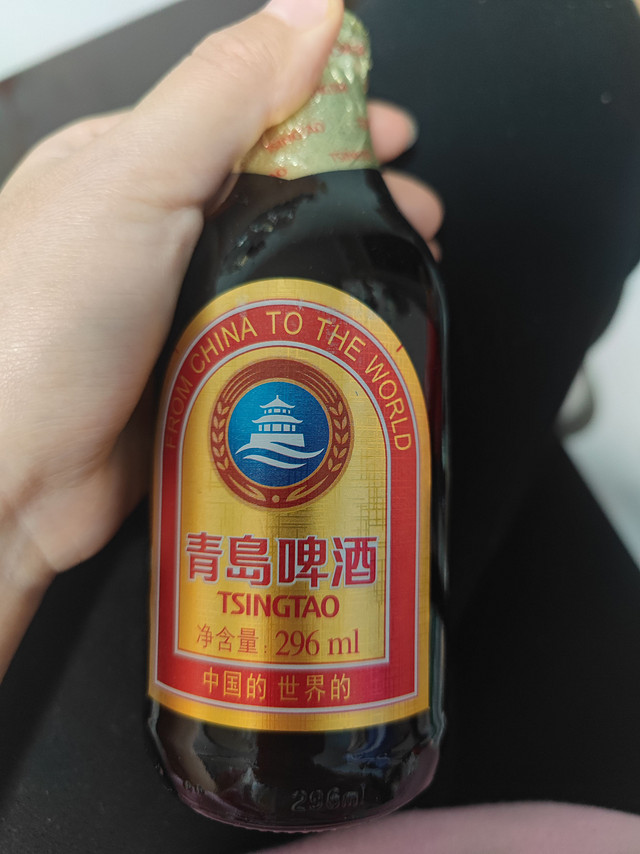 青岛啤酒小棕金啤酒