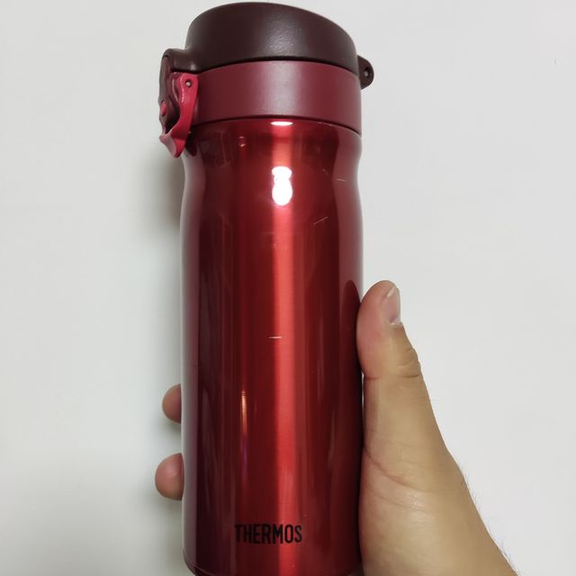膳魔师保温杯效果太好了