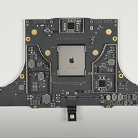 太流弊！网友手工焊接升级最新Macbook Pro M3到8TB硬盘