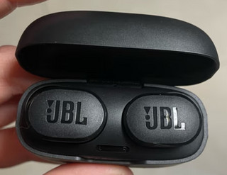 JBL T130NC 主动降噪 真无线蓝牙耳机 智能环境音 超长续航 蓝牙5.2 纯正低频音效 音乐甜豆 珍珠白