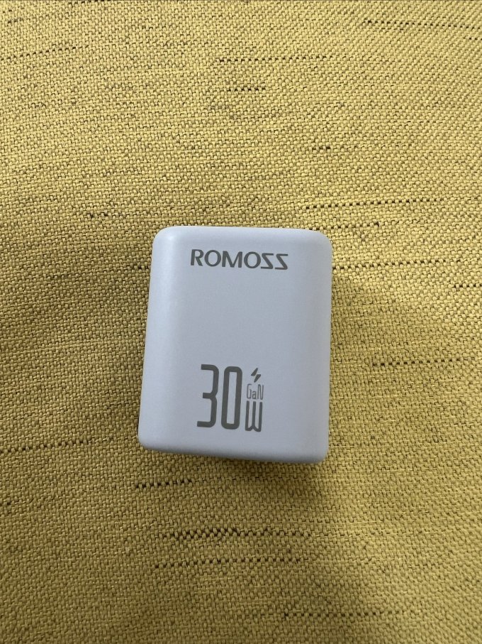 罗马仕充电器