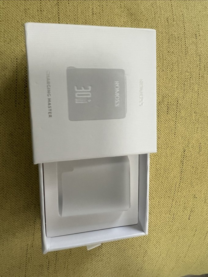 罗马仕充电器