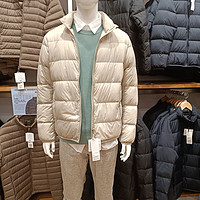 冬日必备：优衣库男装高级轻型羽绒茄克，轻盈保暖，舒适无负担!