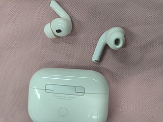 苹果 AirPods Pro 耳机：让你的音乐世界更加清晰