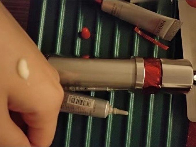 护肤精华
