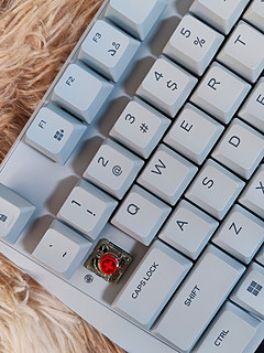 CHERRY矮红轴，外星人510K机械键盘