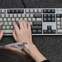 104全键设计，手感舒适的桌面好物，来自杜伽的K310 V2机械键盘