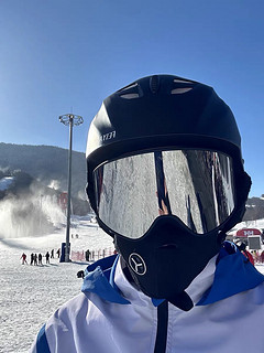 滑雪头盔