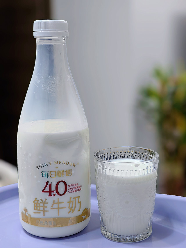 除了多喝热水，还可以多喝牛奶🥛