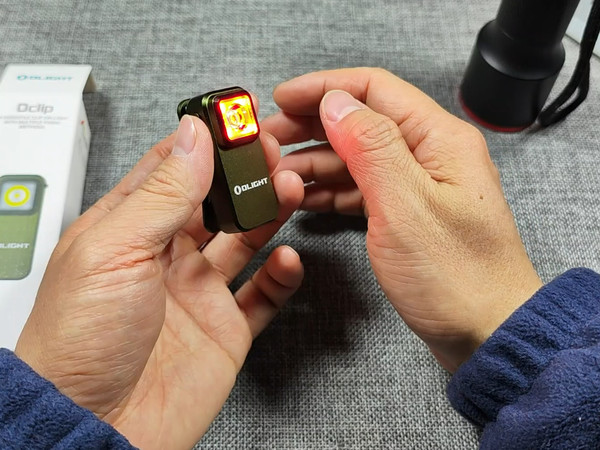 手电爱好者外出必备，OLIGHT新品夹子灯开箱