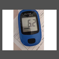 艾科血糖仪家用灵睿 2 型，精准测量，让您放心!