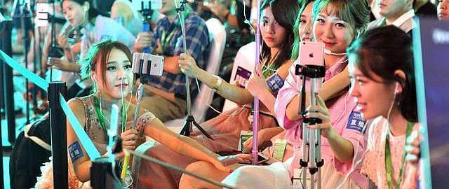 蚂蚁雄兵项目：响应“十四五“规划，助力素人主播开启“小金矿
