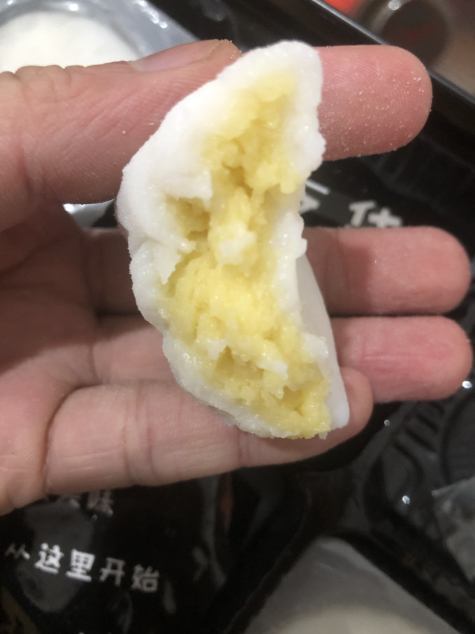 心粤莲月饼
