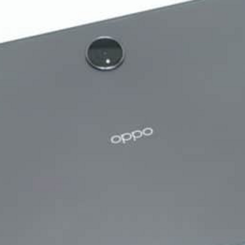 配合 OPPO 手机可使用更多商务共享功能 的OPPO Pad 2