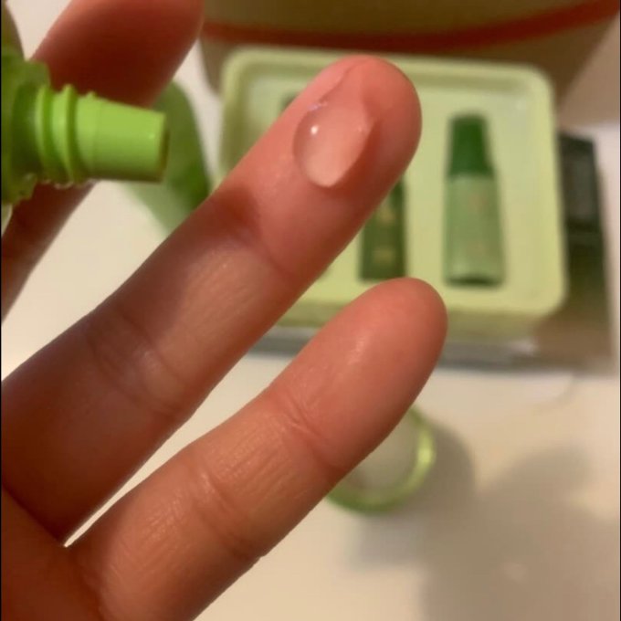 百雀羚眼部精华