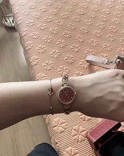 ￼￼雷诺（RARONE）手表 国潮手链式如意腕表中国红石英女士手表送女友￼￼