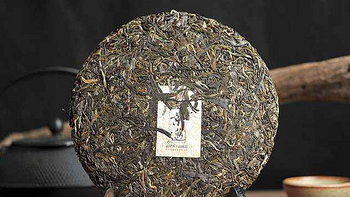 “一两黄金一两茶”，几十万一斤的茶叶被抢空，买的都是中年男人