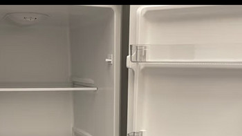 家用电器 篇一：小米家用电冰箱 BCD-215MDMJ05，智能家居代表作，轻松掌控家庭食材!