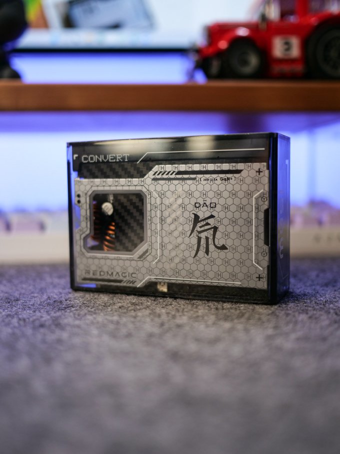 努比亚充电器