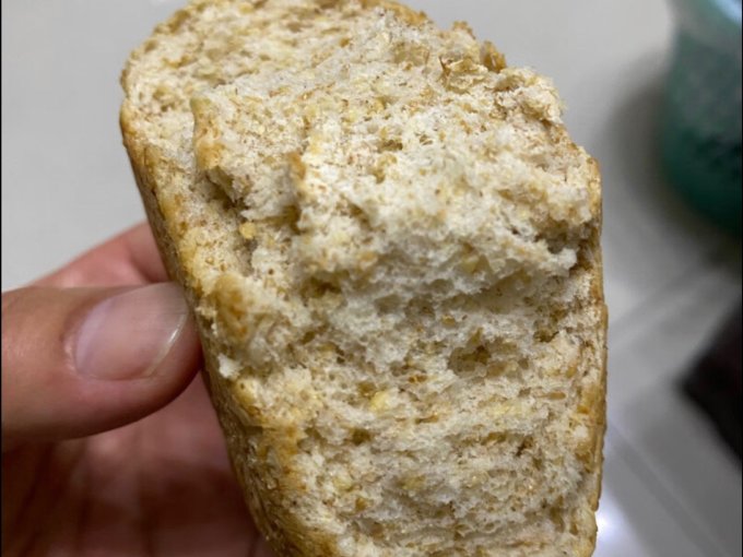 舌里面包