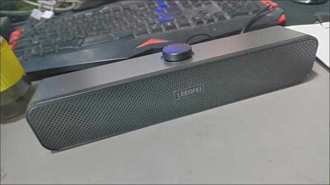 摩外音箱