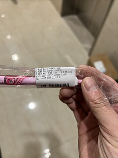 孩子自动铅笔老是断铅，买了一根三菱好多了