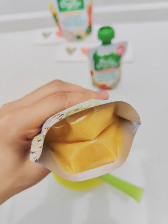 宝宝6个月以上就能享受的有机鸡肉辅食泥