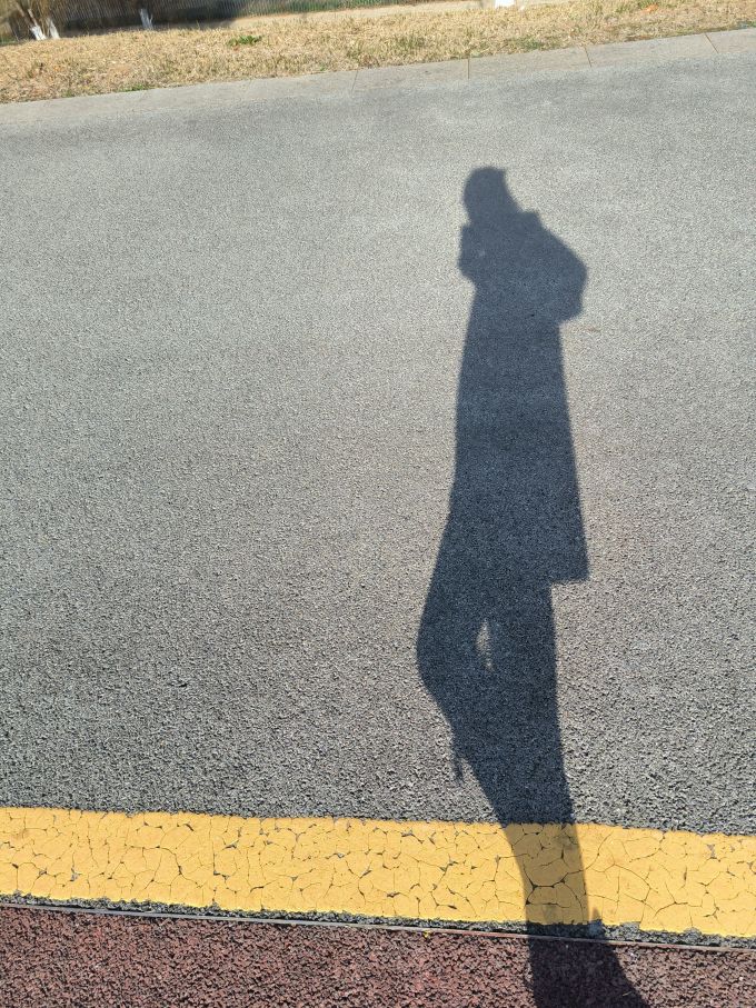 特步跑鞋