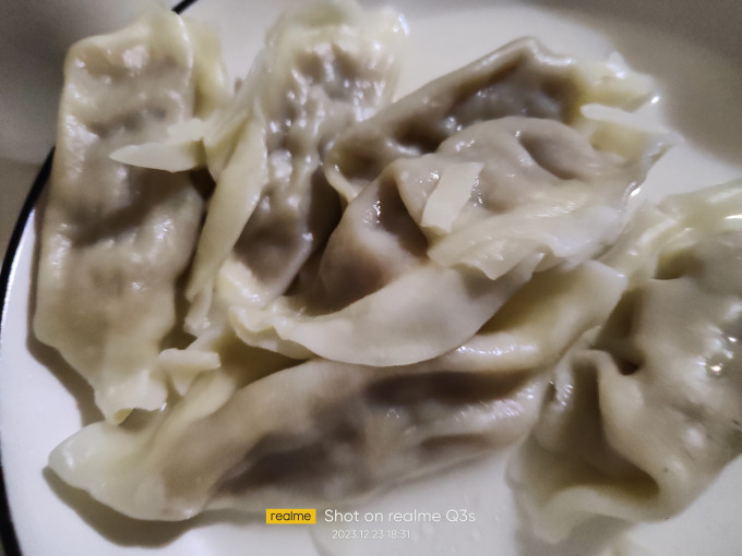 周黑鸭肉干肉脯